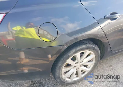 2015 Chevrolet Malibu 2Lt from USA, damaged, VIN 1G11D5SL8FF252655